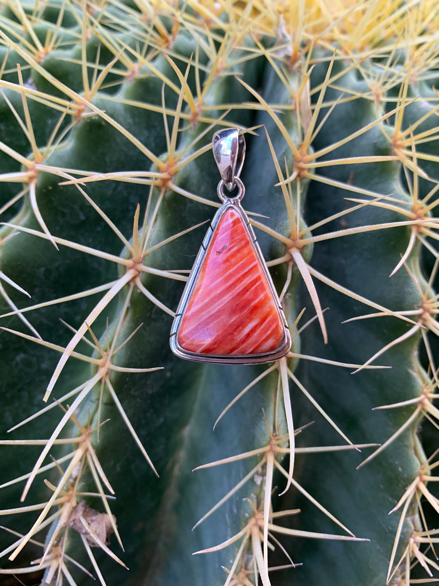 Red Spiny Oyster Shell pendant