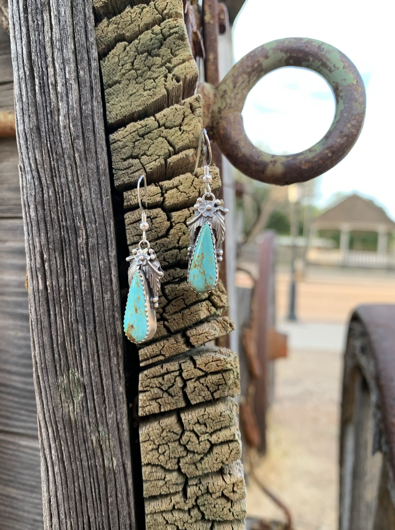 Floral Teardrop Turquoise earrings