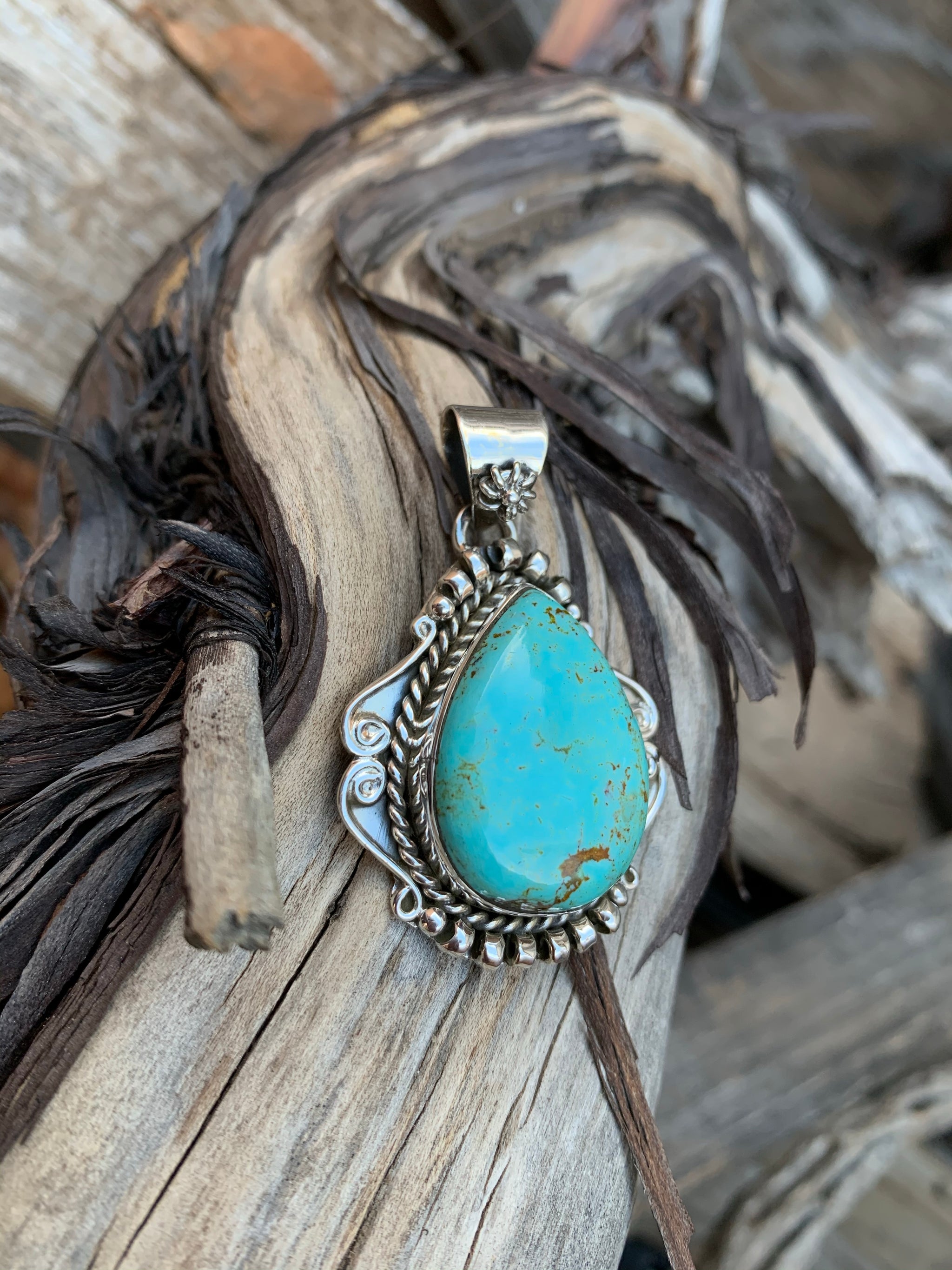 Teardrop of Turquoise Pendant – la Lady Designs