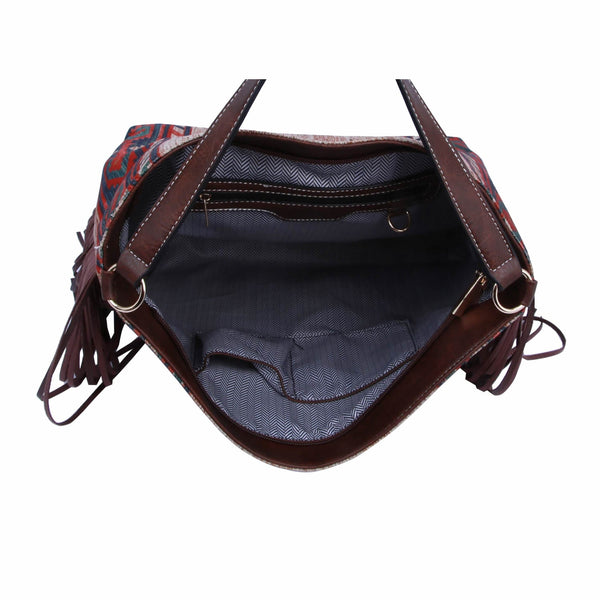 A Western Shoulder bag & wallet set in Tan